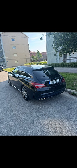Mercedes-Benz CLA220 d 4 of 6