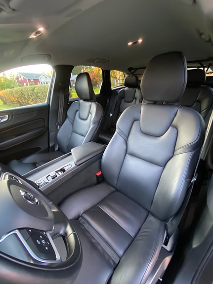 Volvo XC60 13 of 21