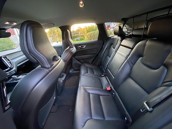 Volvo XC60 15 of 21