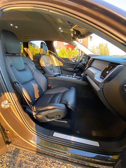 Volvo XC60 11 of 21