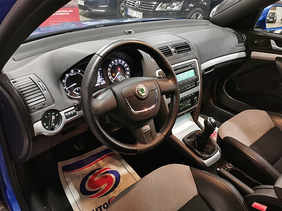 Skoda Octavia 10 of 18