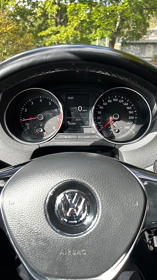 Volkswagen Polo 9 of 13