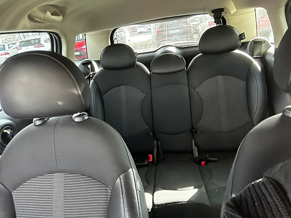 MINI Countryman Cooper D 6 of 9