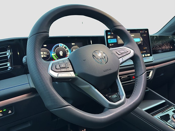 Volkswagen Tiguan 16 of 22
