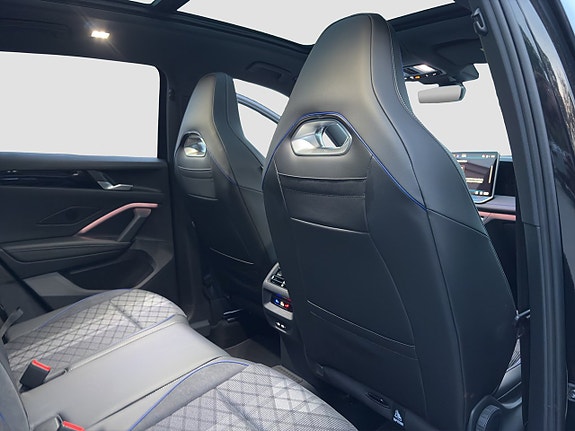 Volkswagen Tiguan 14 of 22