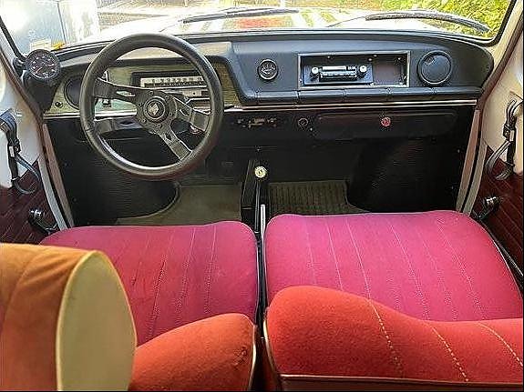 Renault 10 10 of 25