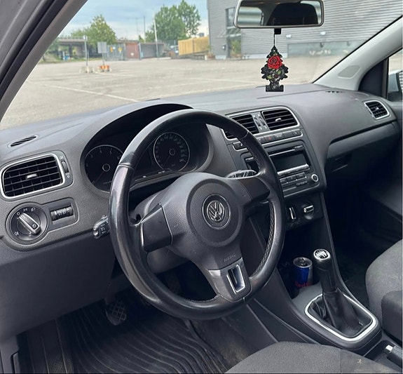 Volkswagen Polo 10 of 10