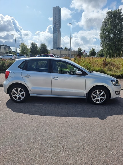 Volkswagen Polo 2 of 10