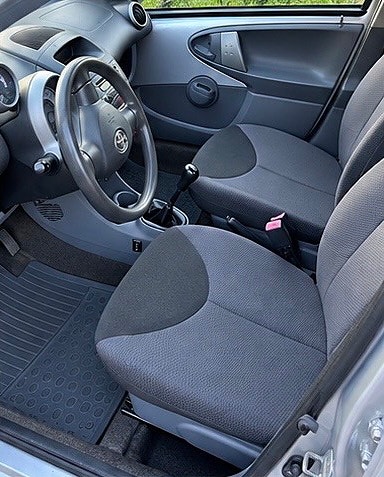 Toyota Aygo 4 of 8