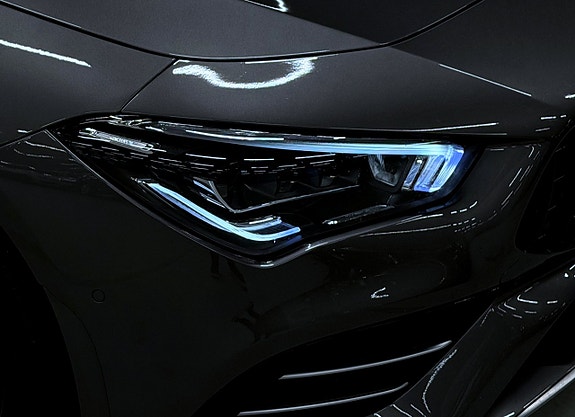 Mercedes-Benz CLA35 15 of 21