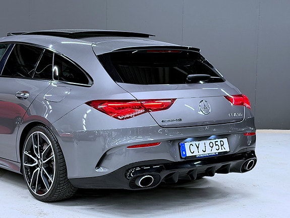 Mercedes-Benz CLA35 11 of 21