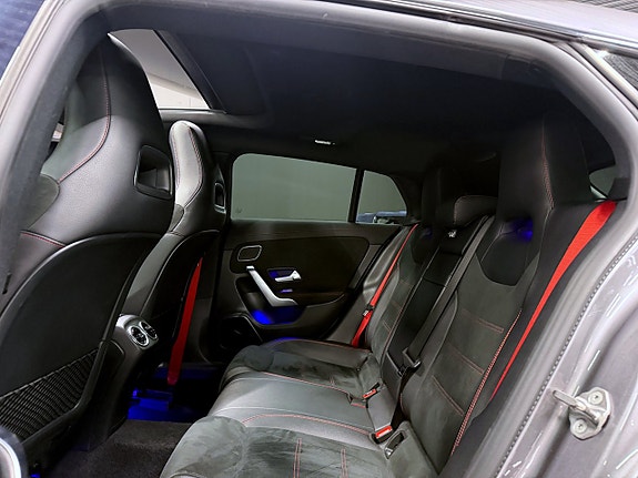 Mercedes-Benz CLA35 10 of 21