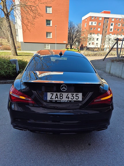Mercedes-Benz CLA200 2 of 7