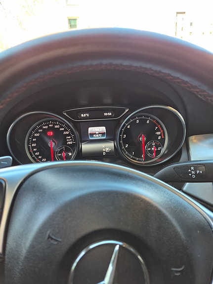 Mercedes-Benz CLA200 6 of 7
