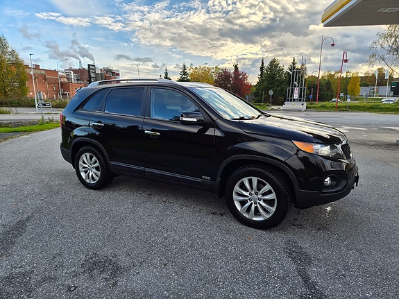Kia Sorento 5 of 28