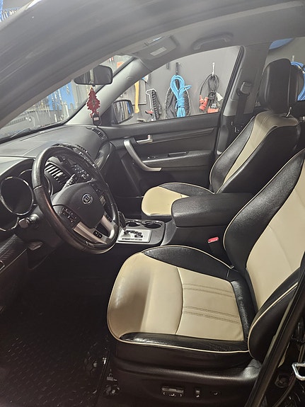 Kia Sorento 20 of 28