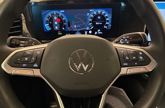 Volkswagen Passat 12 of 12