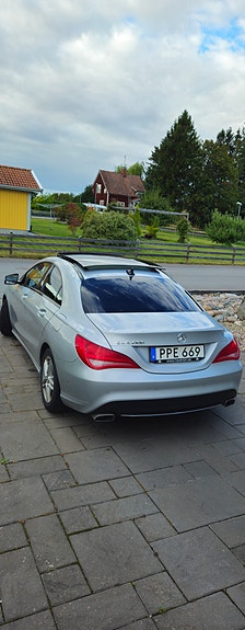 Mercedes-Benz CLA200 3 of 8