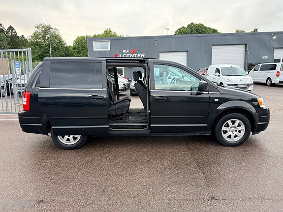 Chrysler Grand Voyager 16 of 20