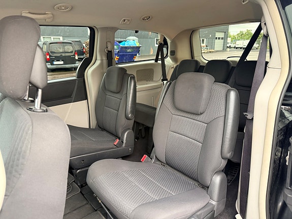 Chrysler Grand Voyager 15 of 20