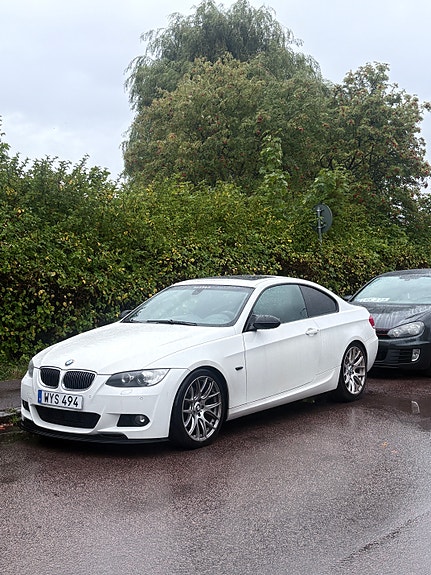BMW 325d 4 of 5