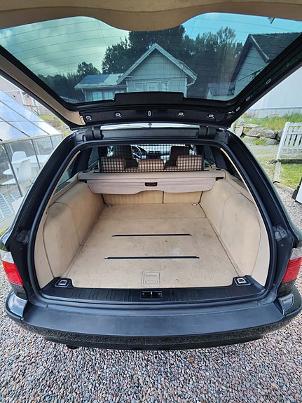 BMW 530i 8 of 13