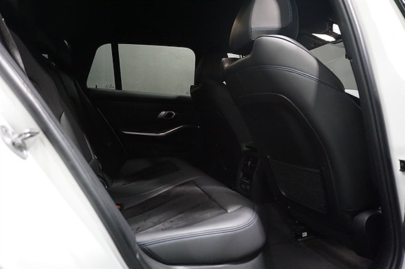 BMW 320 10 of 23