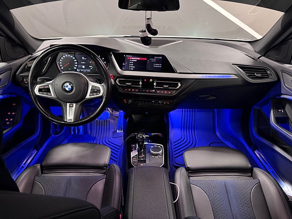 BMW 218i 14 of 19