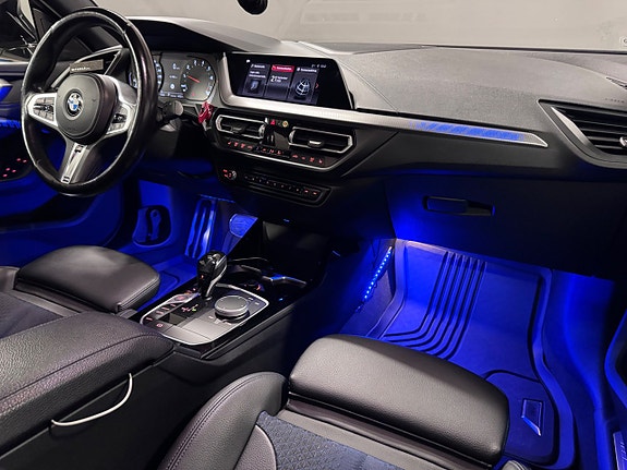BMW 218i 13 of 19