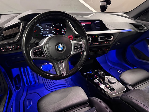 BMW 218i 15 of 19