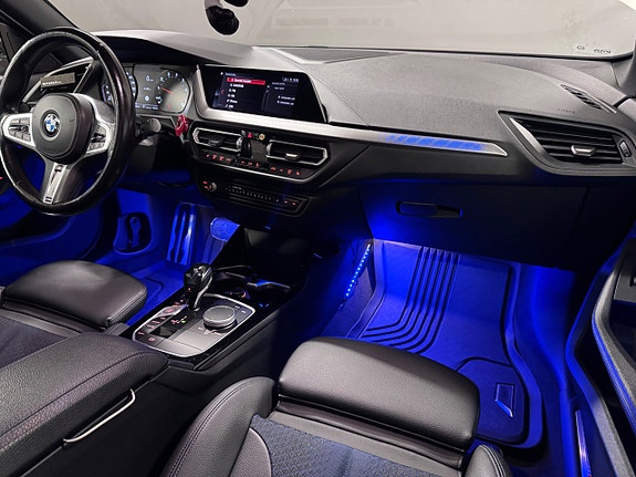 BMW 218i 12 of 19