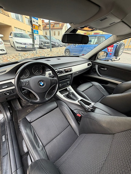 BMW 318d 4 of 4