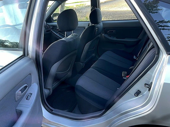 Hyundai Elantra 15 of 16