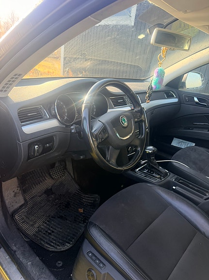 Skoda Superb 5 of 5