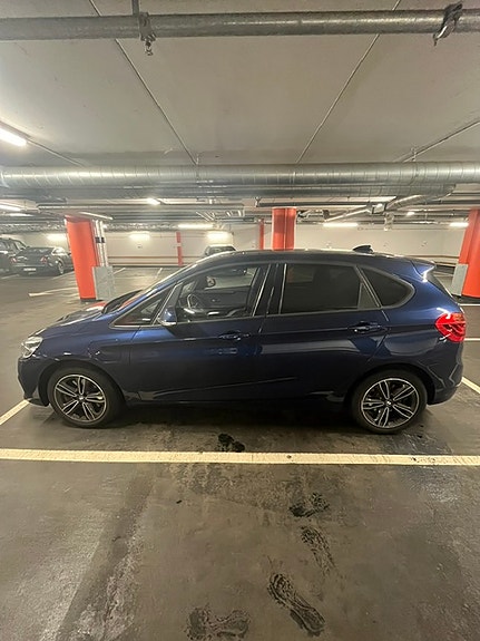 BMW 225xe 4 of 13
