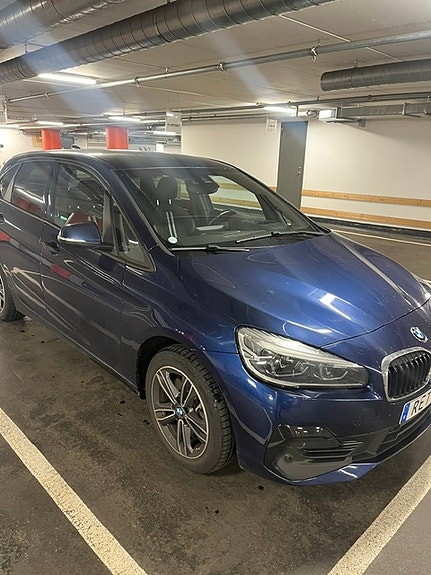 BMW 225xe 7 of 13