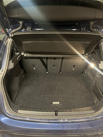 BMW 225xe 9 of 13