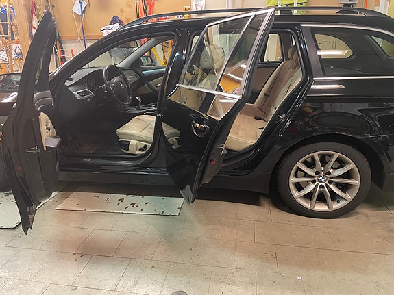 BMW 520d 4 of 7