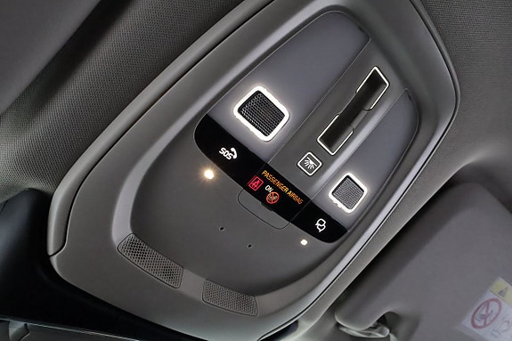 Volvo XC60 25 of 28