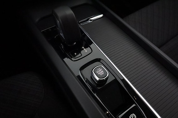 Volvo XC60 24 of 28