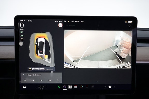 Tesla Model Y 21 of 26