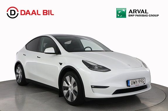 Tesla Model Y 3 of 26