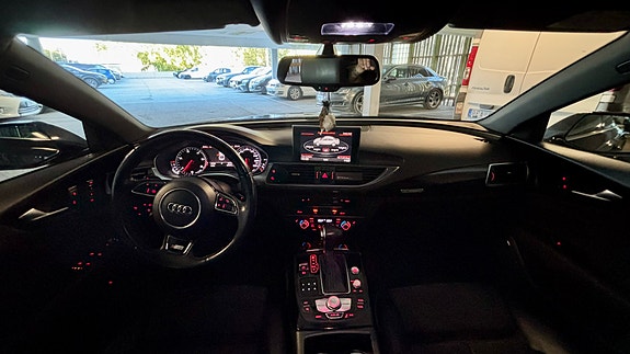 Audi A7 6 of 8