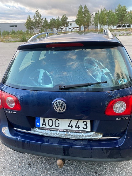 Volkswagen Passat 9 of 9