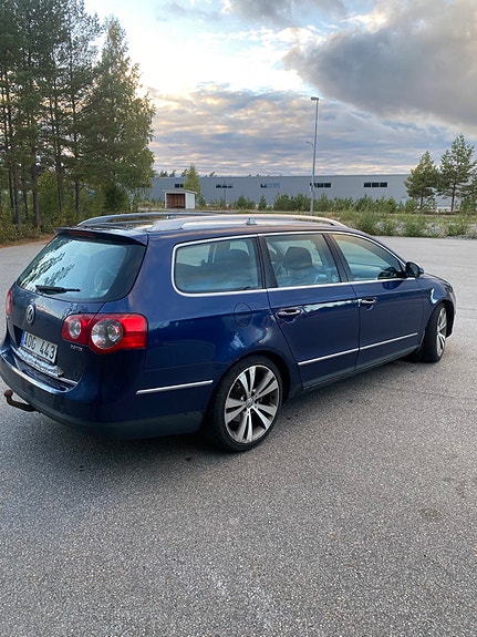 Volkswagen Passat 5 of 9