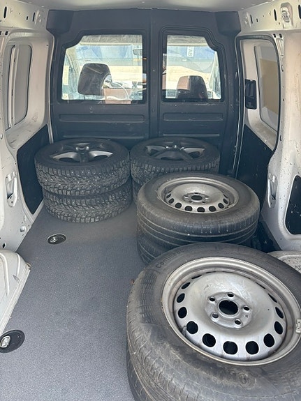 Volkswagen Caddy Maxi 5 of 7