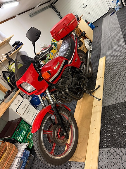 Kawasaki Z 550-H1/GP 3 of 9