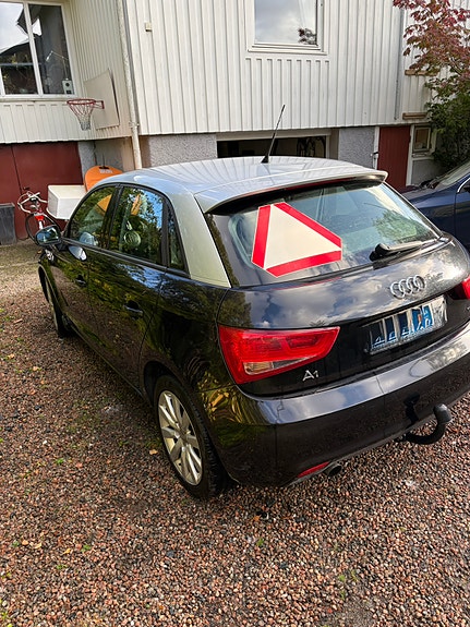 Audi A1 4 of 6