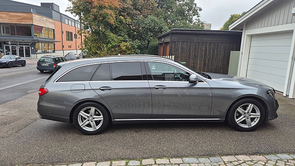 Mercedes-Benz E220 d 4 of 11
