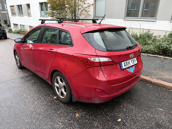 Hyundai i30 7 of 12